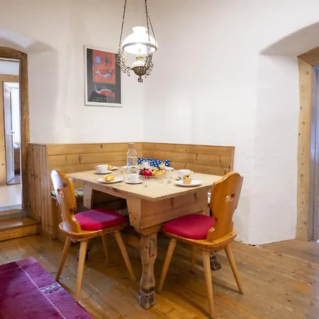 Chasa Campell Apartman Ardez