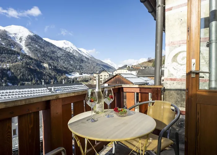 Chasa Campell Apartment *